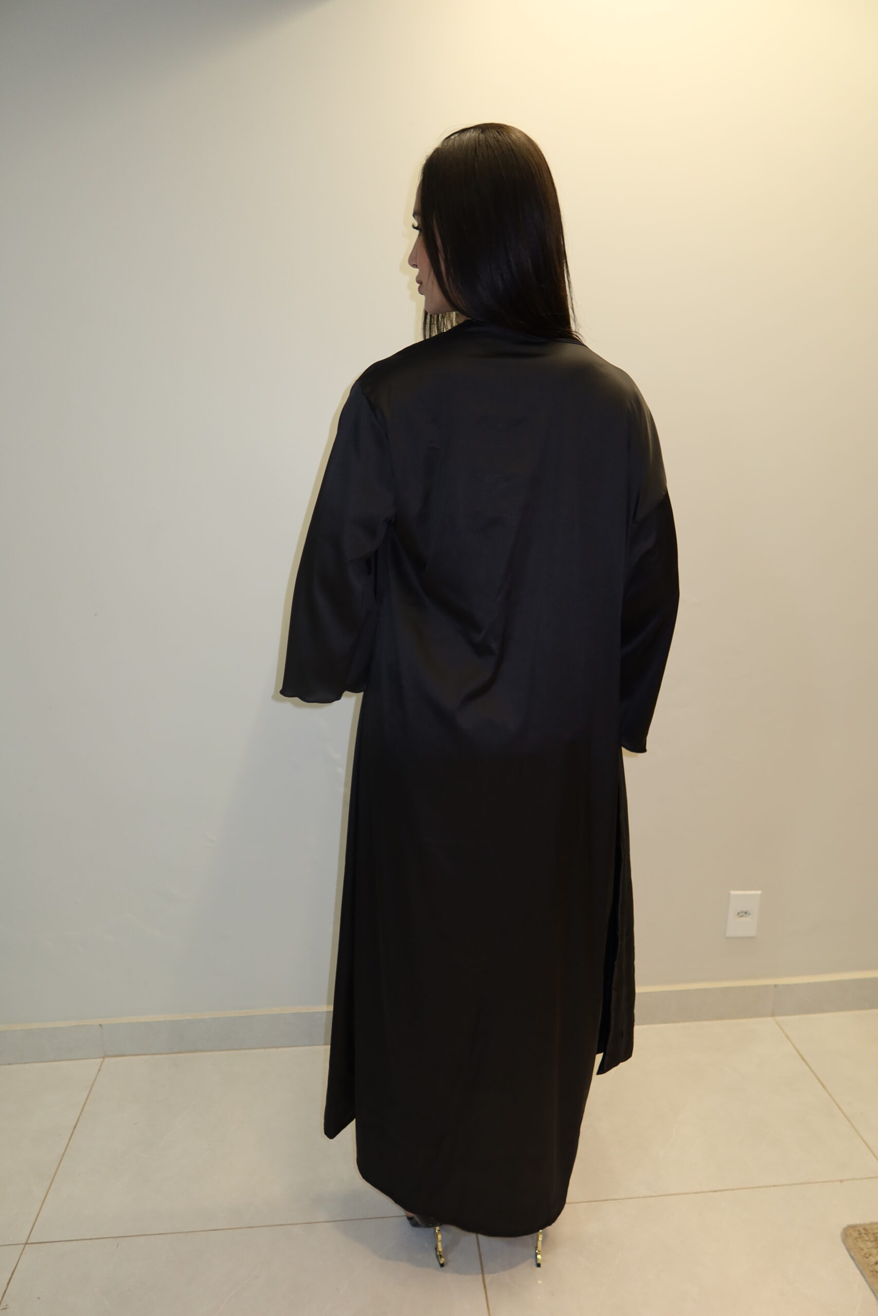 IMG_0430.JPG Robe Cetim - Preto - Imagem 1